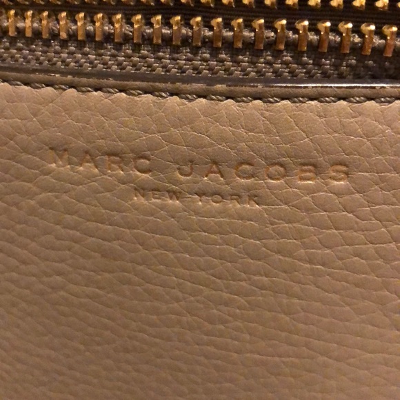 Marc Jacobs Leather Bag - Picture 2 of 8